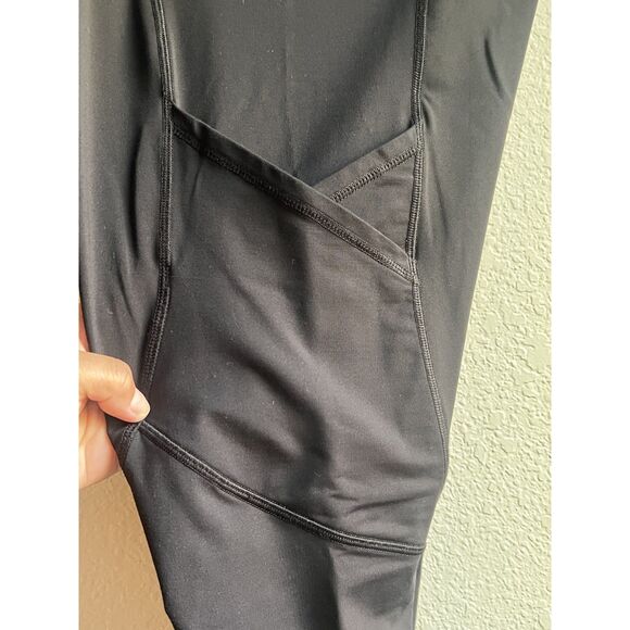 Lululemon Outrun 17" Crop Legging - Black - Size 8 - Picture 13 of 14